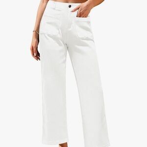 Elegant White Cropped Jeans for Women